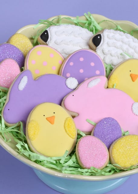 Shared at Ruffles and Rain Boots: From Glorious Treats - Easter Cookies