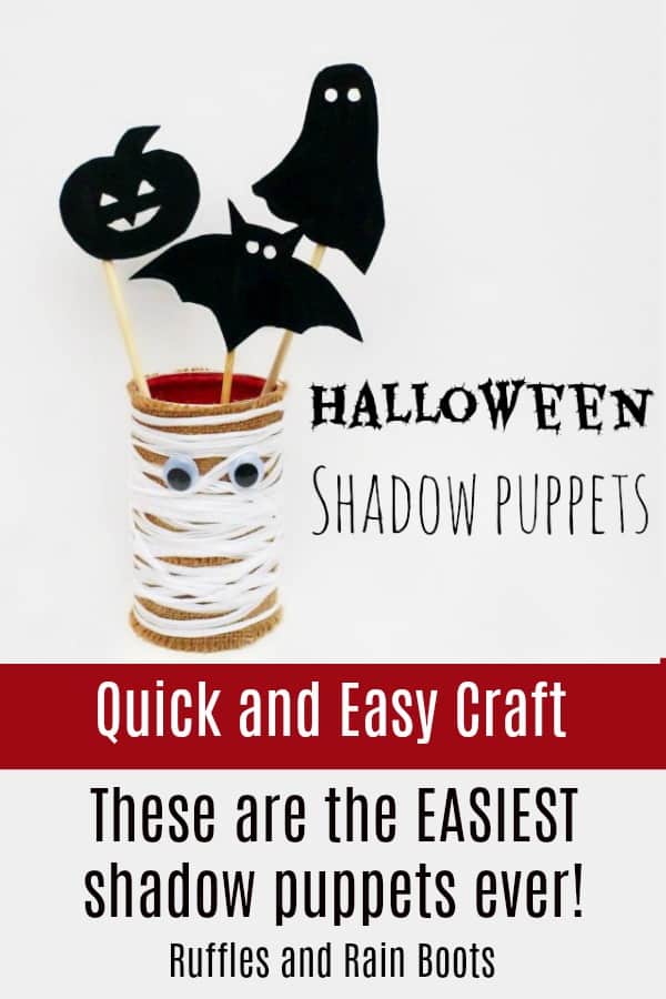 These might be the easiest Halloween craft ever - and the kids absolutely LOVED it! #shadowpuppets #puppets #kidscrafts #halloweencrafts #diyhalloween #rufflesandrainboots