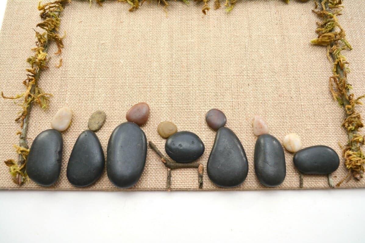 This simple rustic farmhouse rock nativity craft is a great way to bring the outside indoors this holiday season.