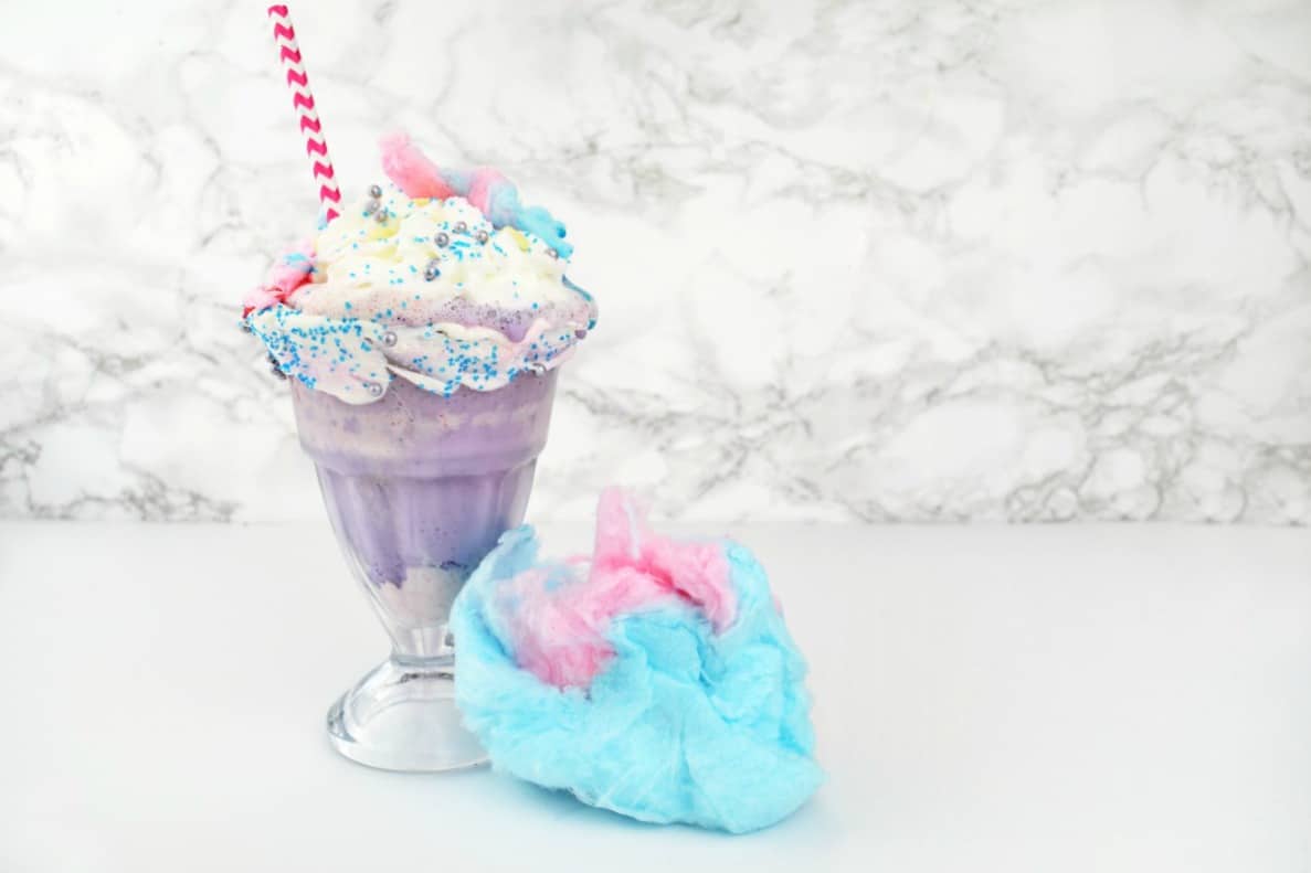 natural unicorn milkshake for a unicorn birthday party