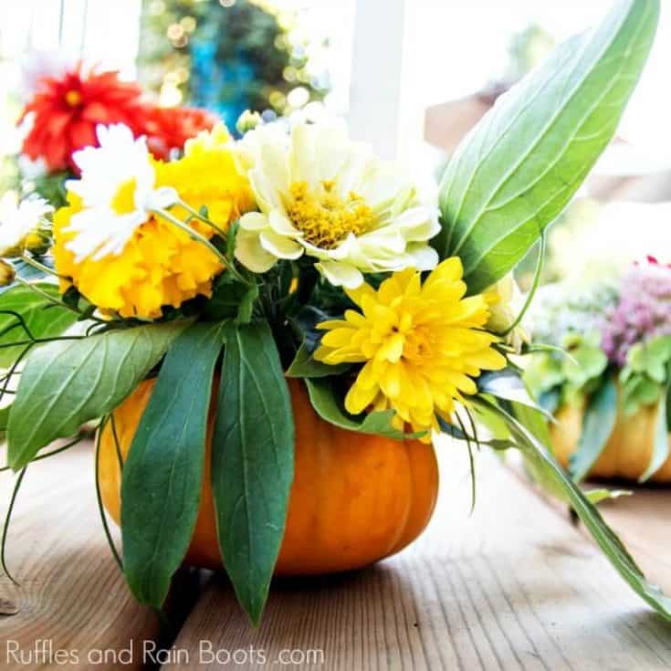 DIY Pumpkin Vase - A Pumpkin Flower Centerpiece to WOW!