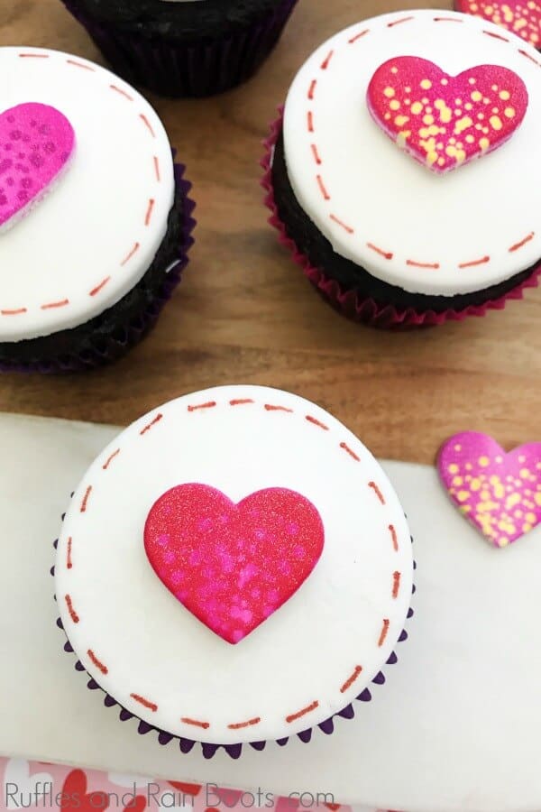 Elegant Love Letter Valentine's Day Cupcakes