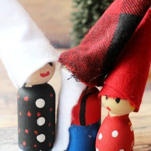 Adorable Gnome Peg Dolls Craft for Kids