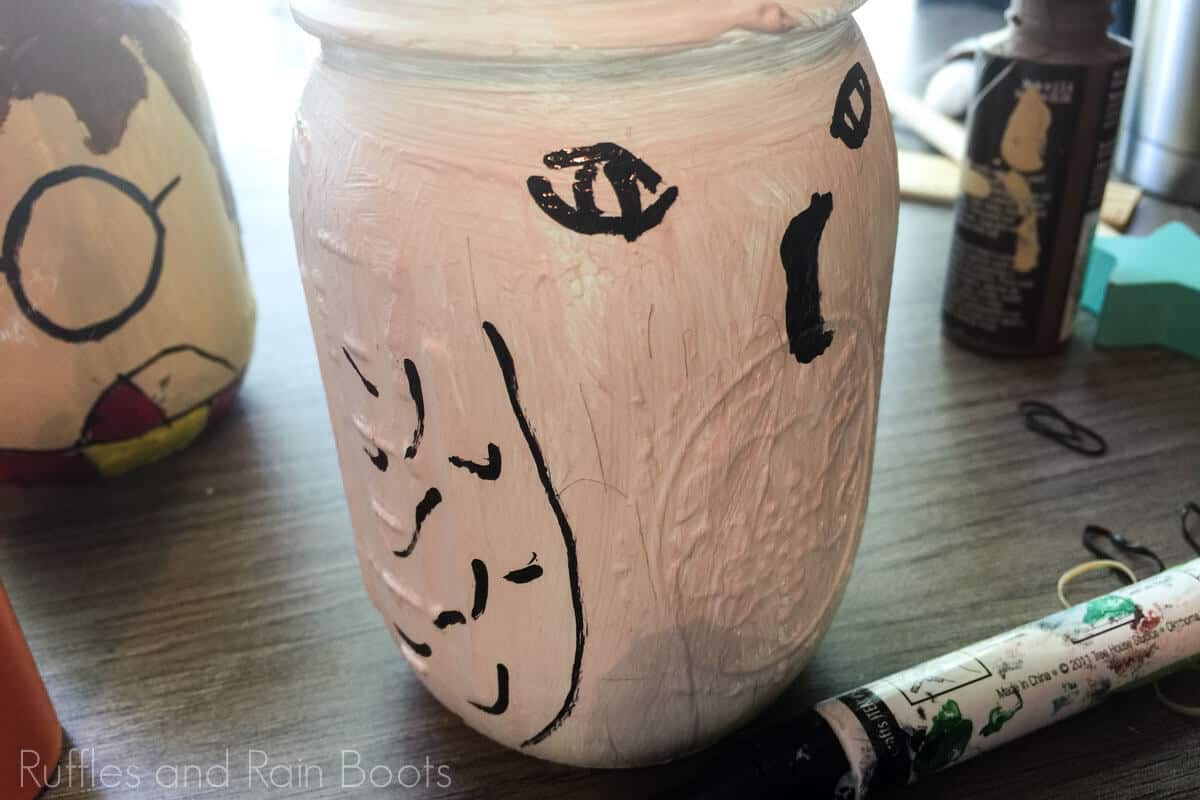 tutorial to make a harry potter hedwig school supply organization jar