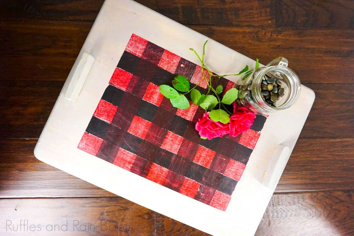 DIY Buffalo Check Painted tray for Christmas on a dark wood background