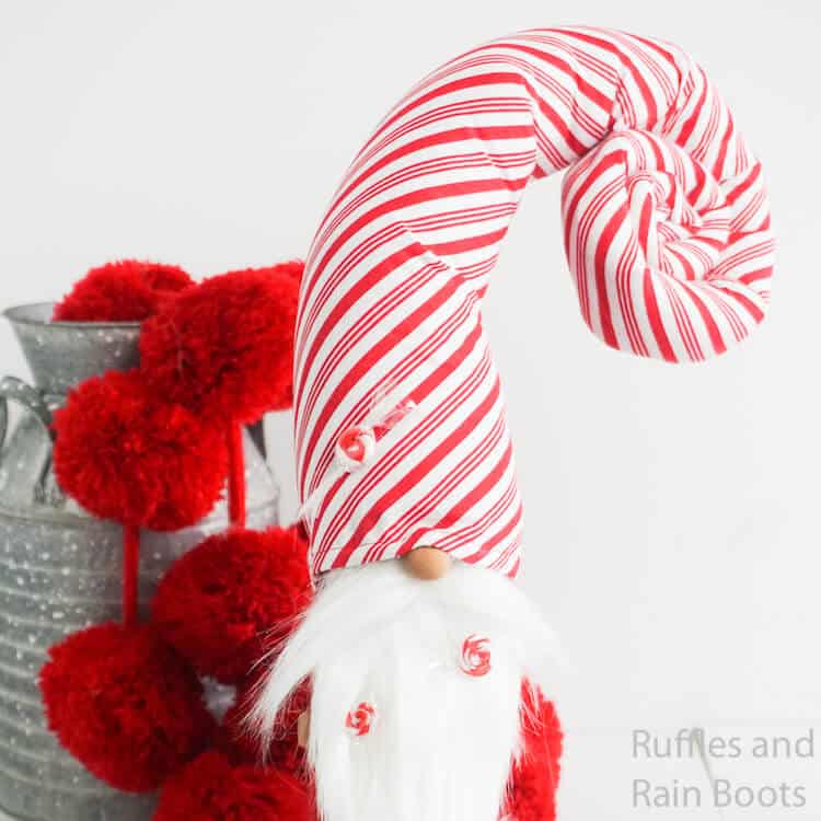 how to make a red and white striped gnome on a white background