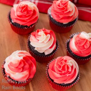 Pretty Peppermint Christmas Cupcakes Will Make Them Smile!
