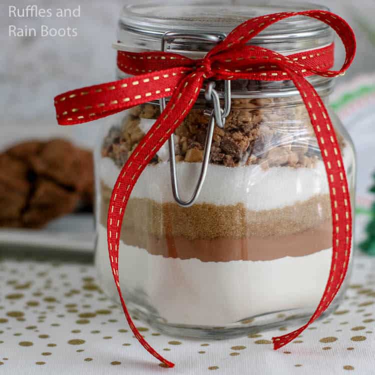 cookie ingredients gift in a jar
