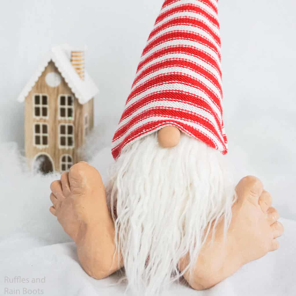 how to make a barefoot gnome
