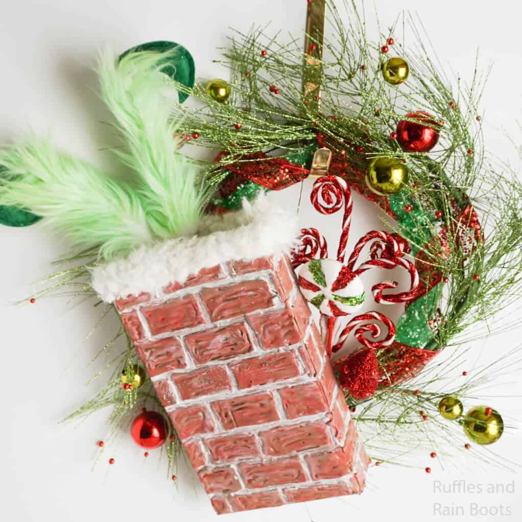 how to make a chimney wreath with the grinch for christmas