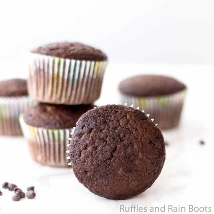 how to make easy chocolate cupcakes