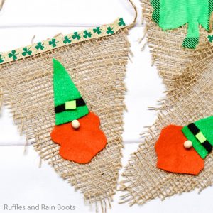 This Adorable Saint Patrick’s Day Gnome Garland Is So Fun!