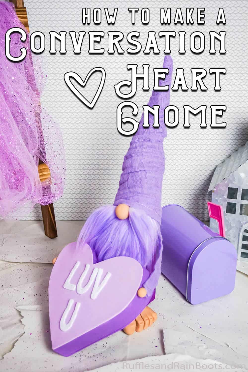 pattern for a gnome dragging a big heart with text which reads how to make a conversation heart gnome
