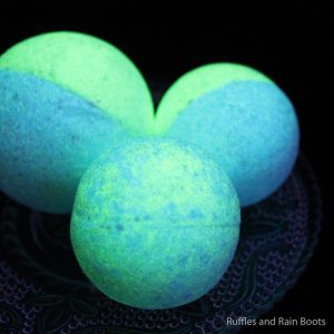 Glow in the Dark Bath Bombs are Wicked COOL!