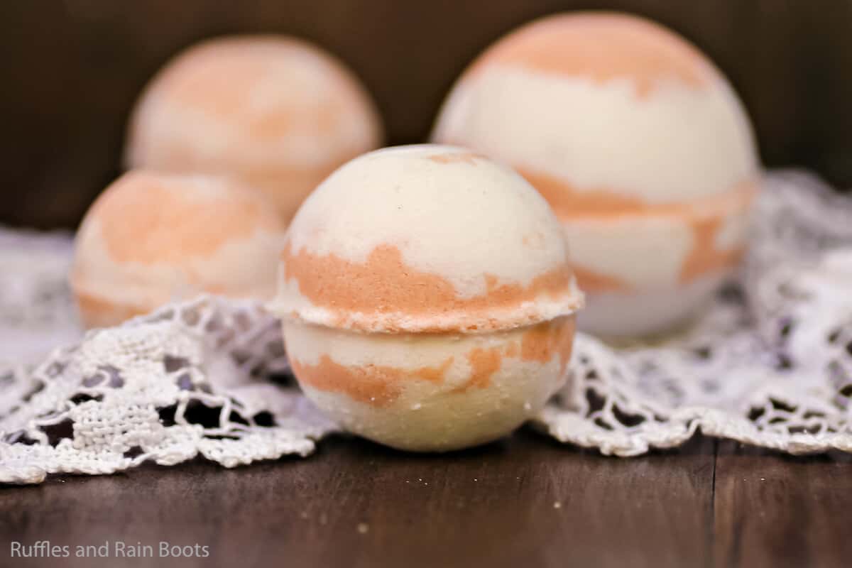 easy lush inspired bath bomb with peach fragrance