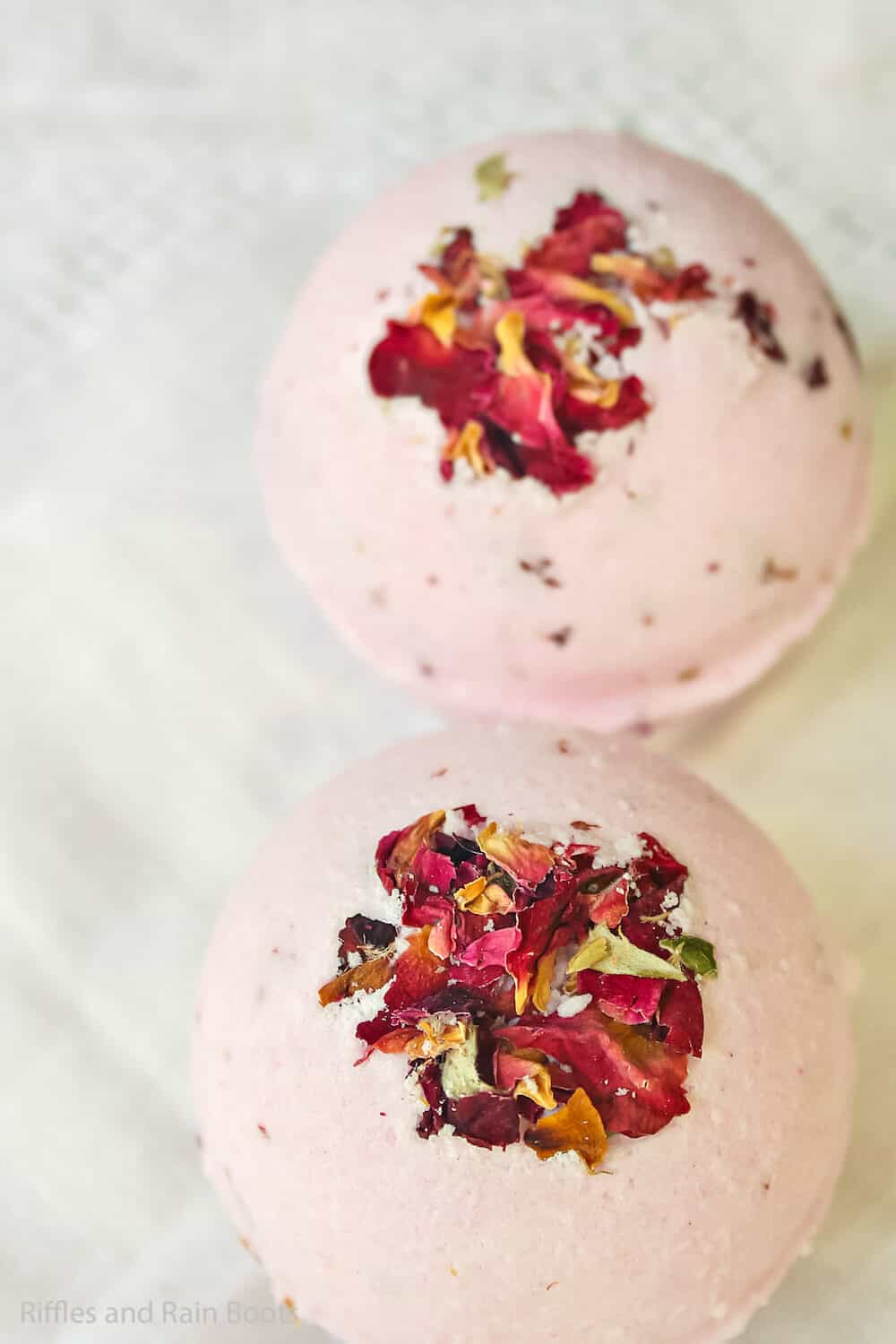 how to make rose bath bombs with real roses