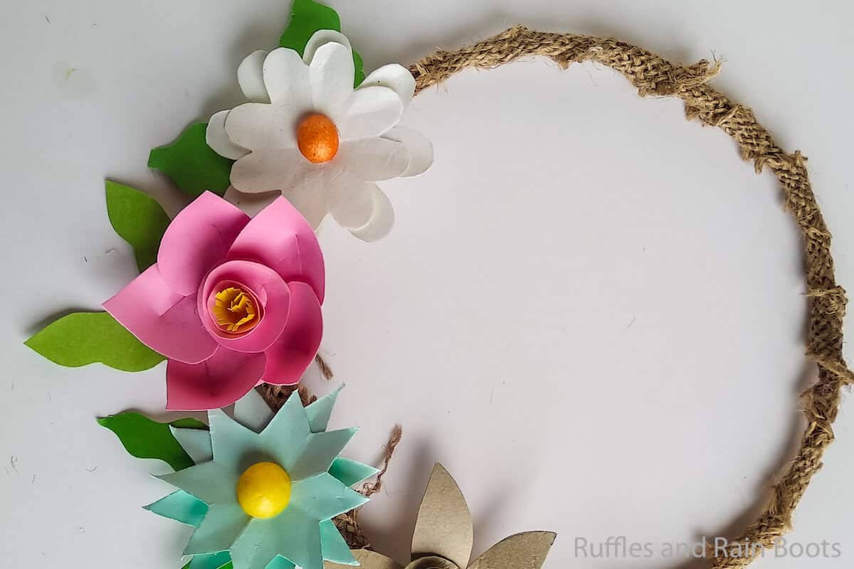 how to make a wreath with baby flowers