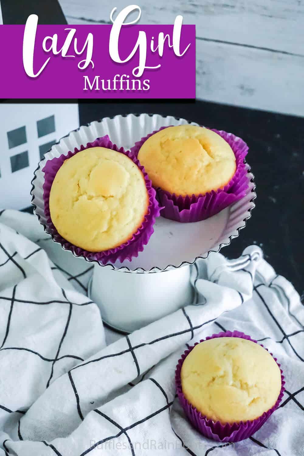 easy breakfast muffin recipe you can't mess up with text which reads lazy girl muffins