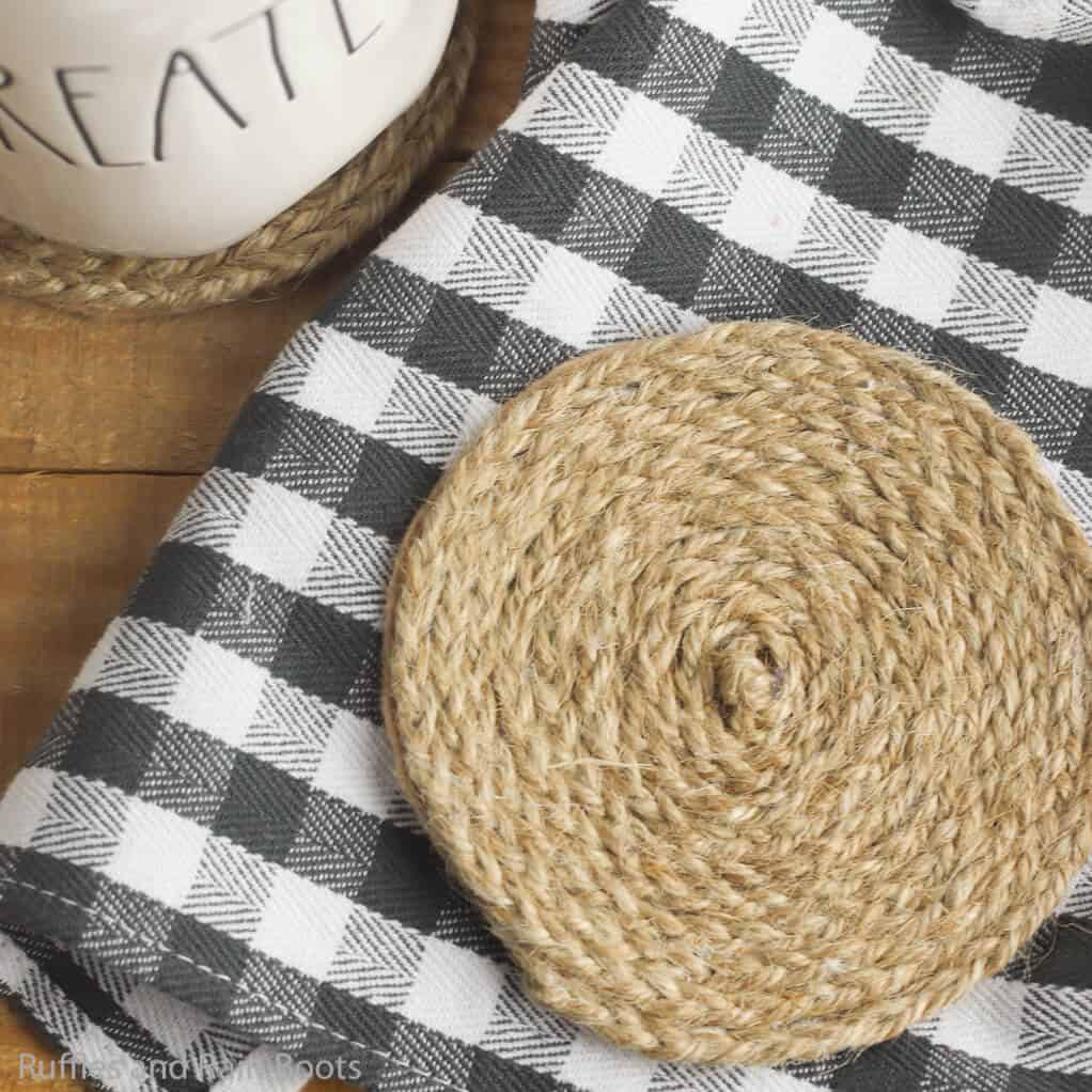 easy diy coasters made with twine