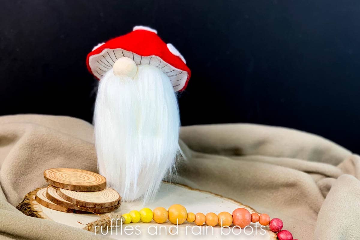 Christmas gnome tutorial for a mushroom gnome with hat
