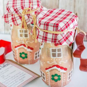 Gingerbread House Mason Jar Cookie Gift with Printable Recipe