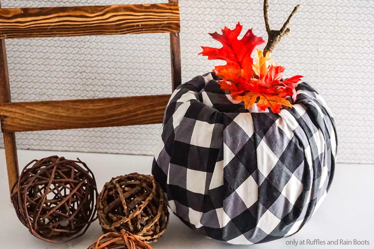 easy fall pumpkin buffalo check craft