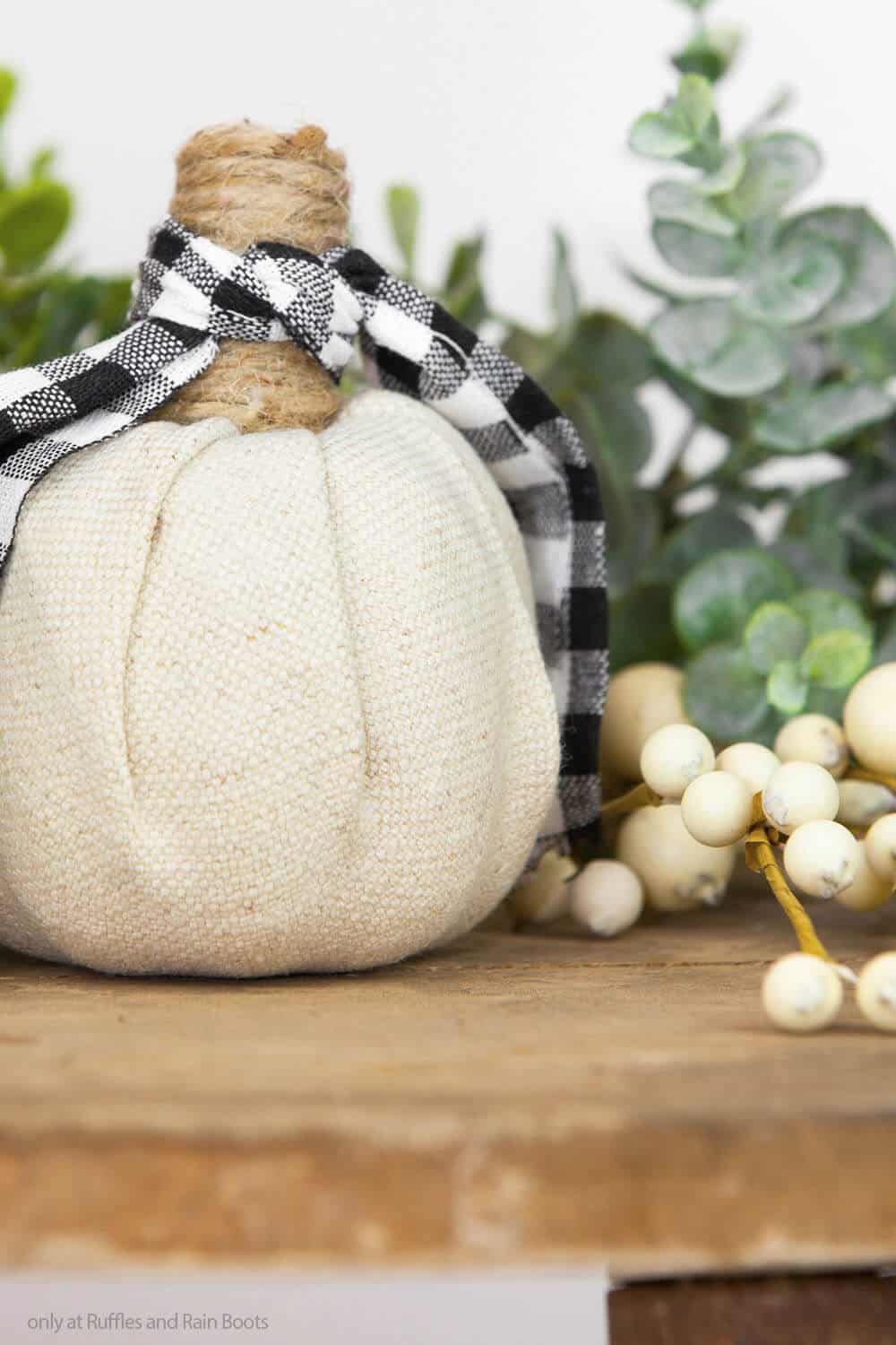 dollar store pumpkin craft for fall