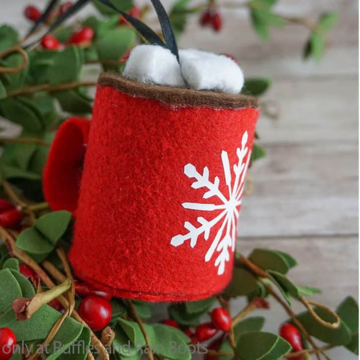 DIY Hot Cocoa Ornament Cricut Craft
