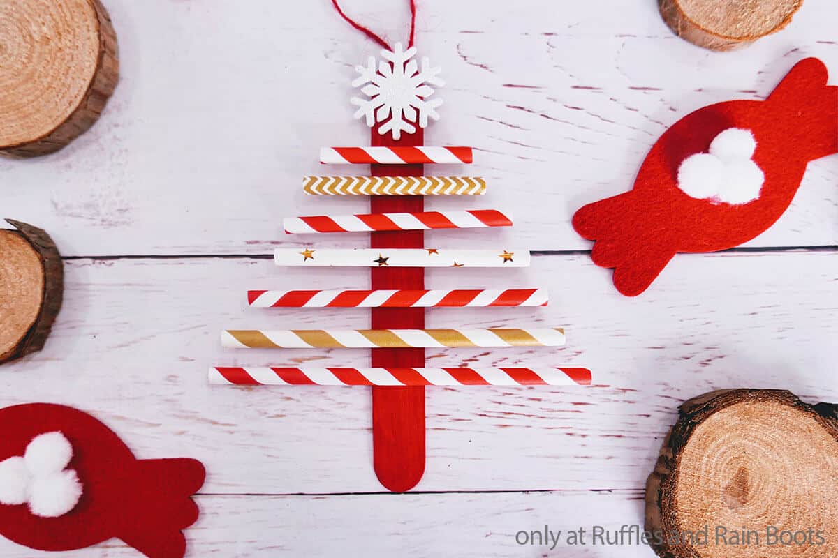 DIY Paper Straw Christmas Tree Ornament