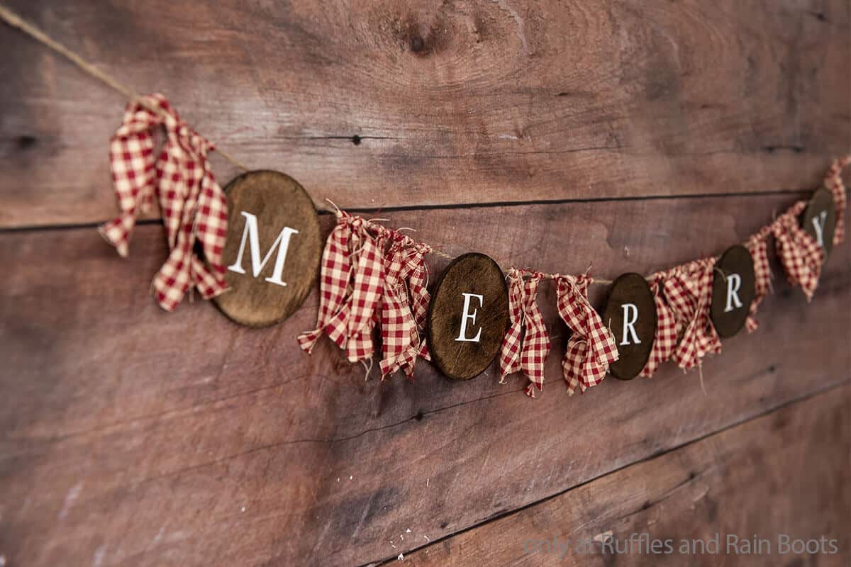 farmhouse christmas garland craft idea