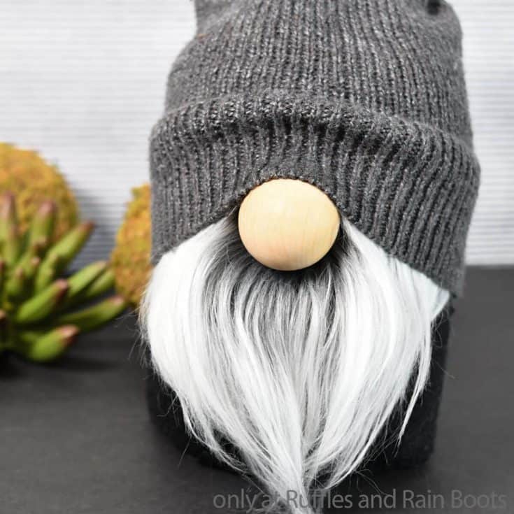 easy DIY stable gnome with sweater sleeve hat