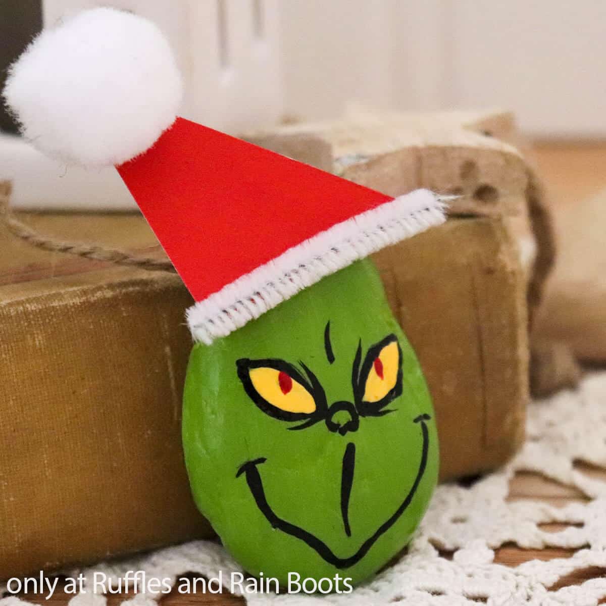 grinch painted rock craft