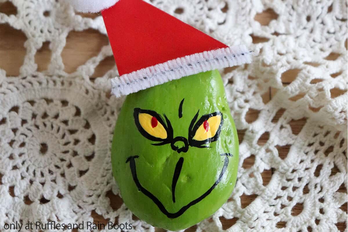 rock painted like the grinch