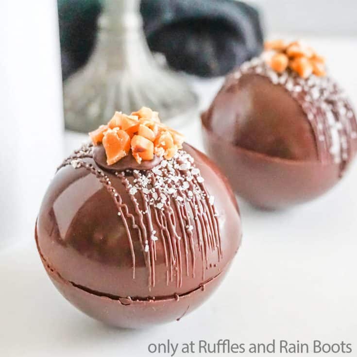 salted caramel topped hot cocoa bomb recipe