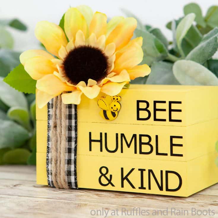 easy cricut craft bee book stack