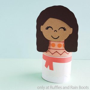 This Moana Paper Roll Doll is the Best Moana Kids Craft!