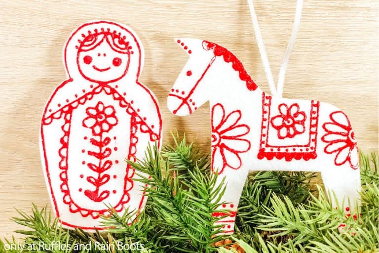 I Love How Easy These DIY Scandinavian Ornaments from Felt Turned Out!
