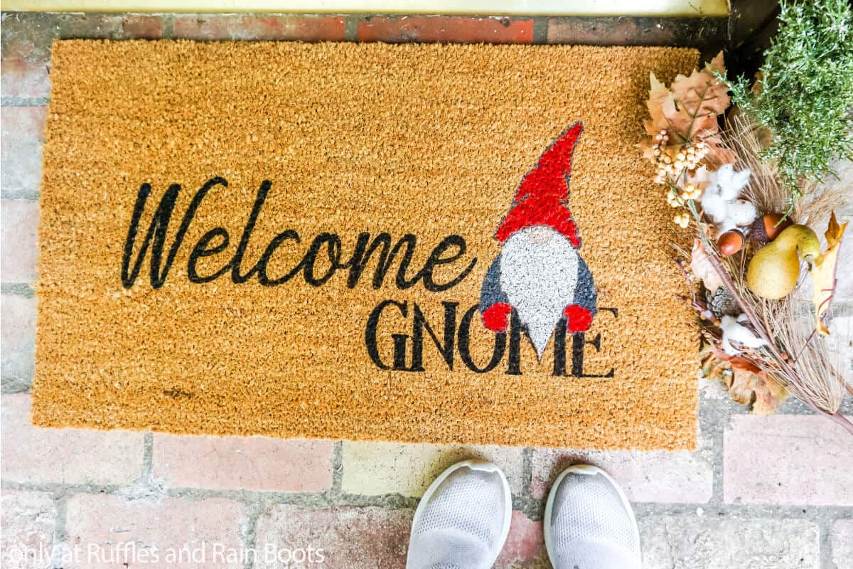 diy door mat craft with a gnome on it