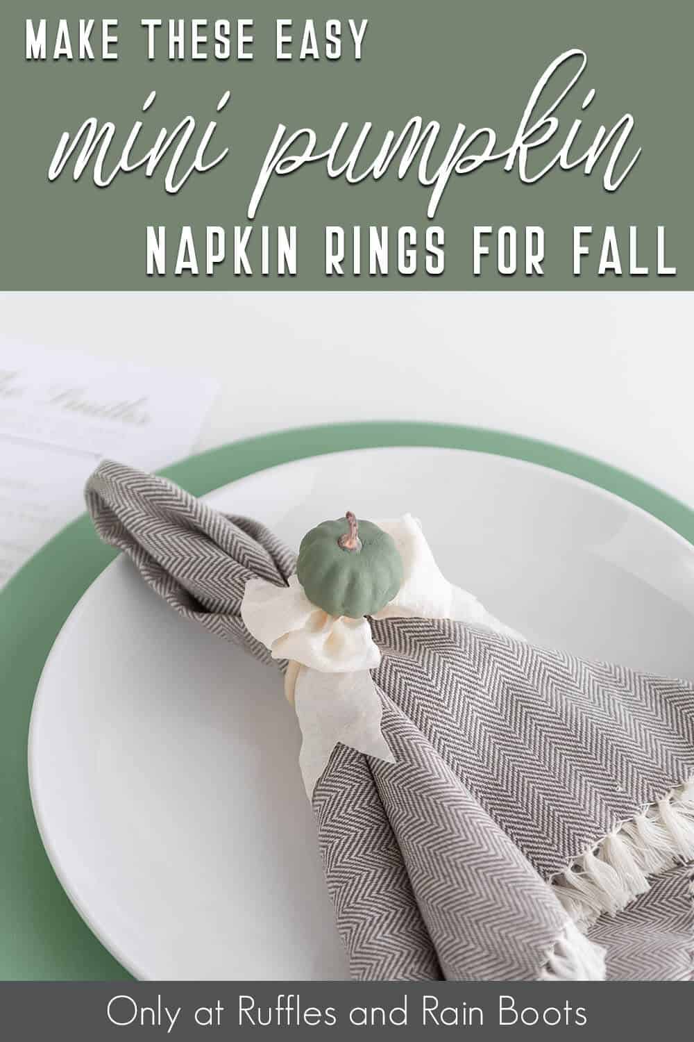 diy fall pumpkin napkin rings with text which reads make these easy mini pumpkin napkin rings for fall