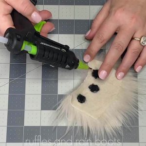 How to Make Patterns in Fur with a Hot Glue Gun